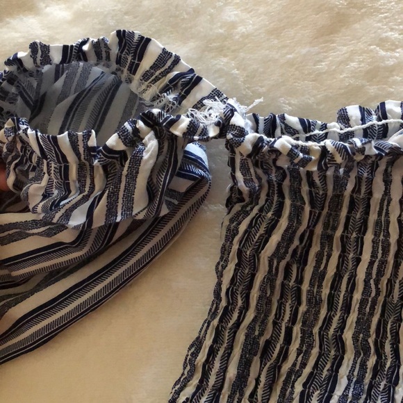 Perfect summer top - Picture 3 of 3